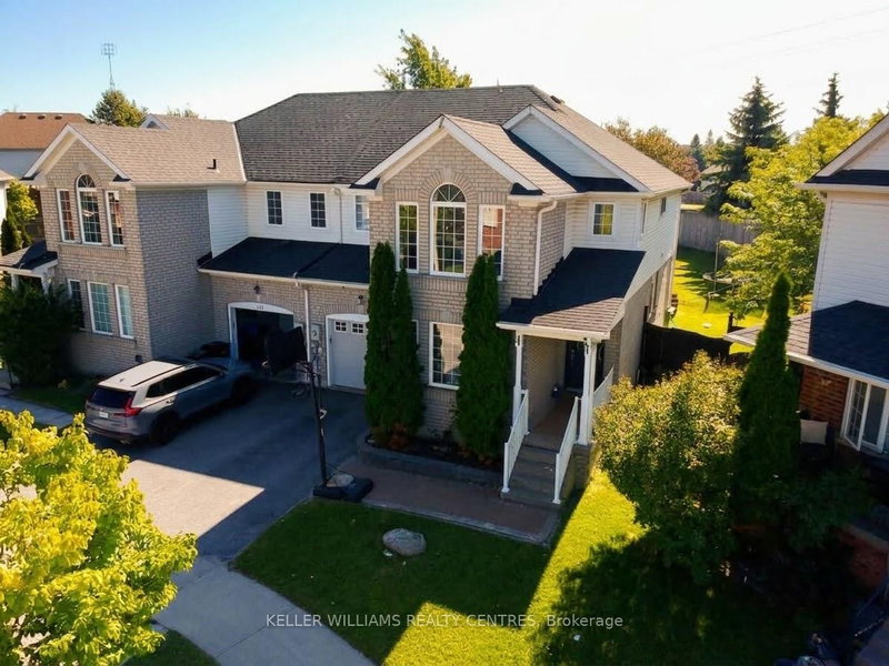 111 Bentley Crescent