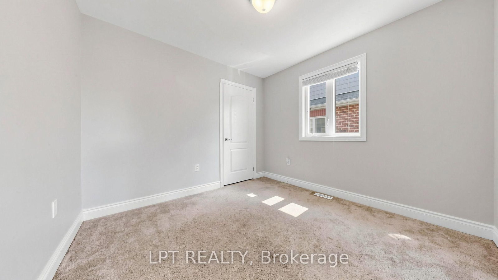 2981 Annalysse Drive • Orillia, ON photo 23