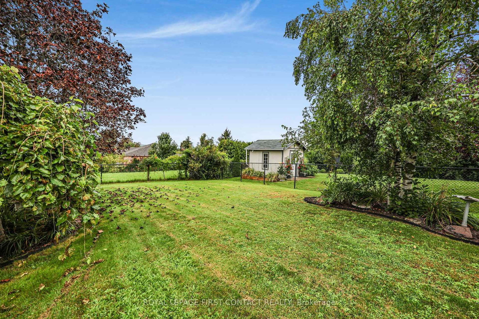 22 Logan Court • Barrie, ON photo 33