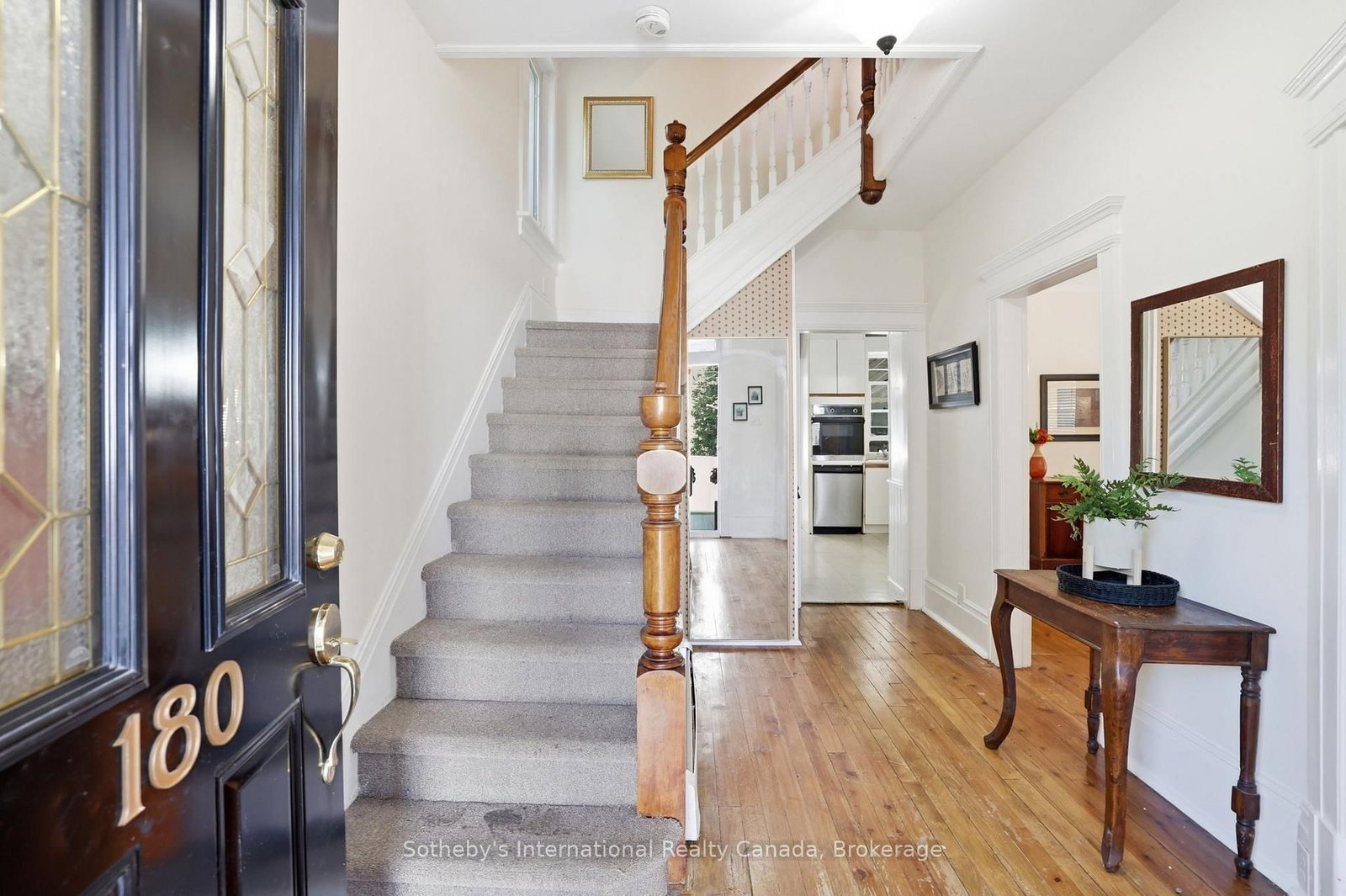 180 Second Street • Collingwood, ON photo 6