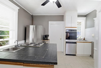 180 Second Street • Collingwood, ON photo 8