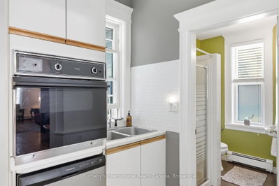180 Second Street • Collingwood, ON photo 9
