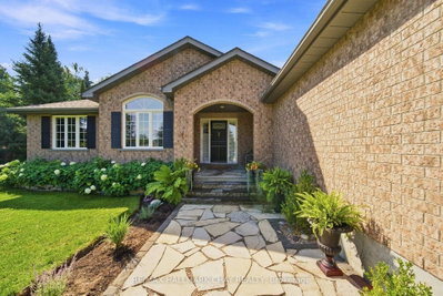 19 Eder Trail • Springwater, ON photo 4