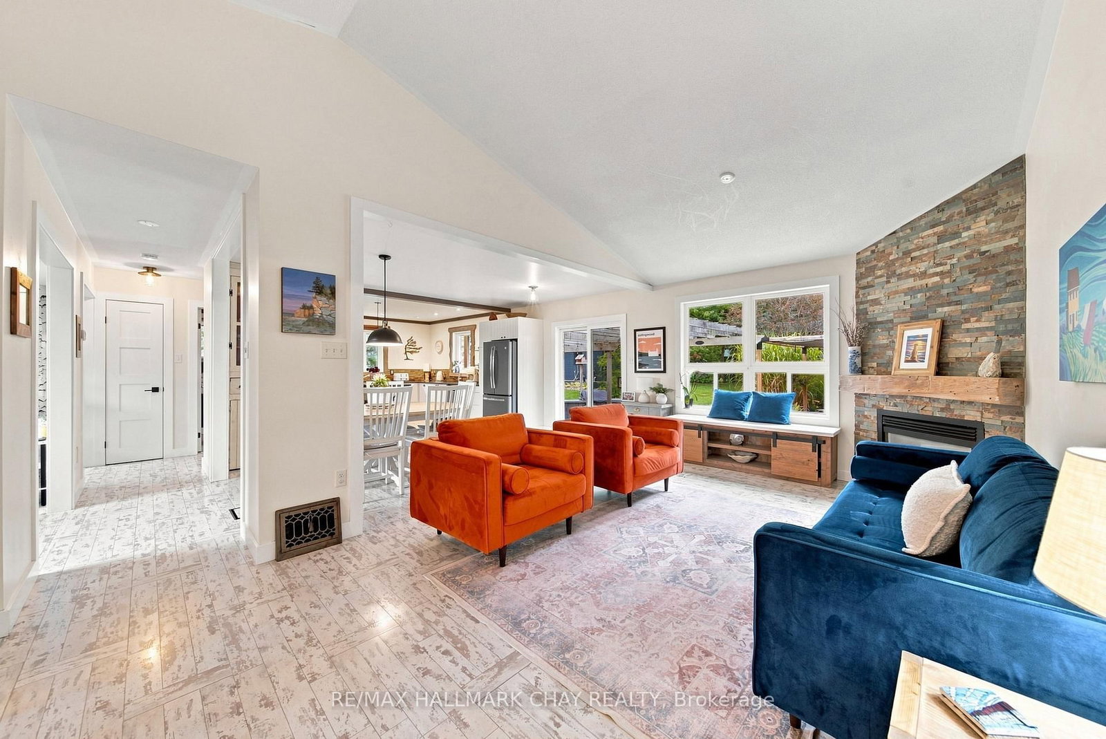 19 Eder Trail • Springwater, ON photo 8