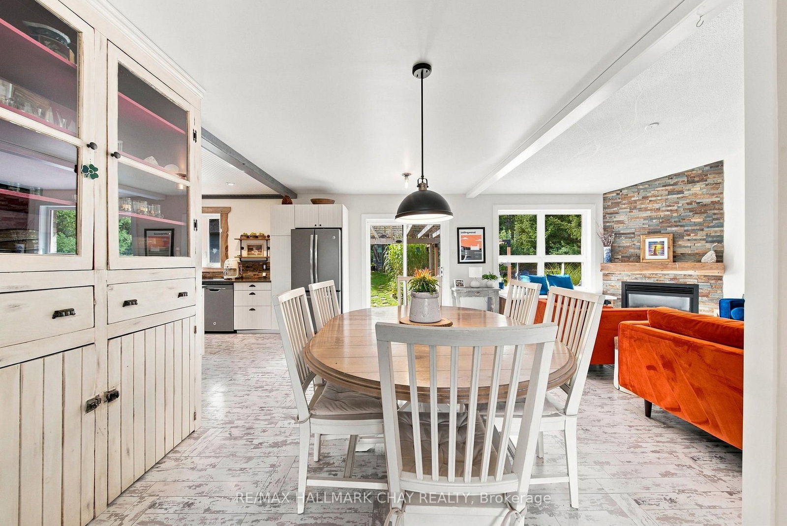 19 Eder Trail • Springwater, ON photo 9
