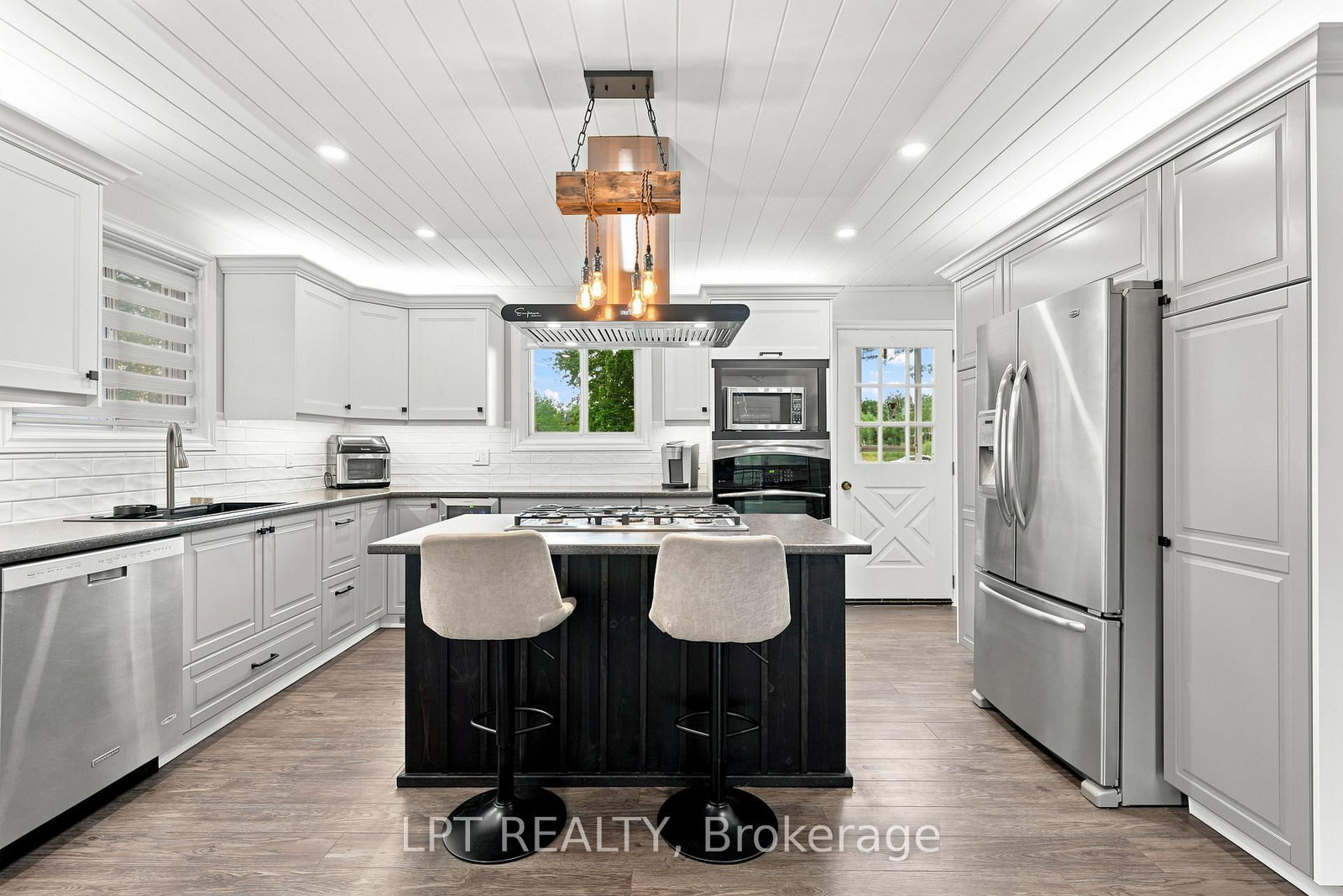 2628 Westshore Crescent • Severn, ON photo 12