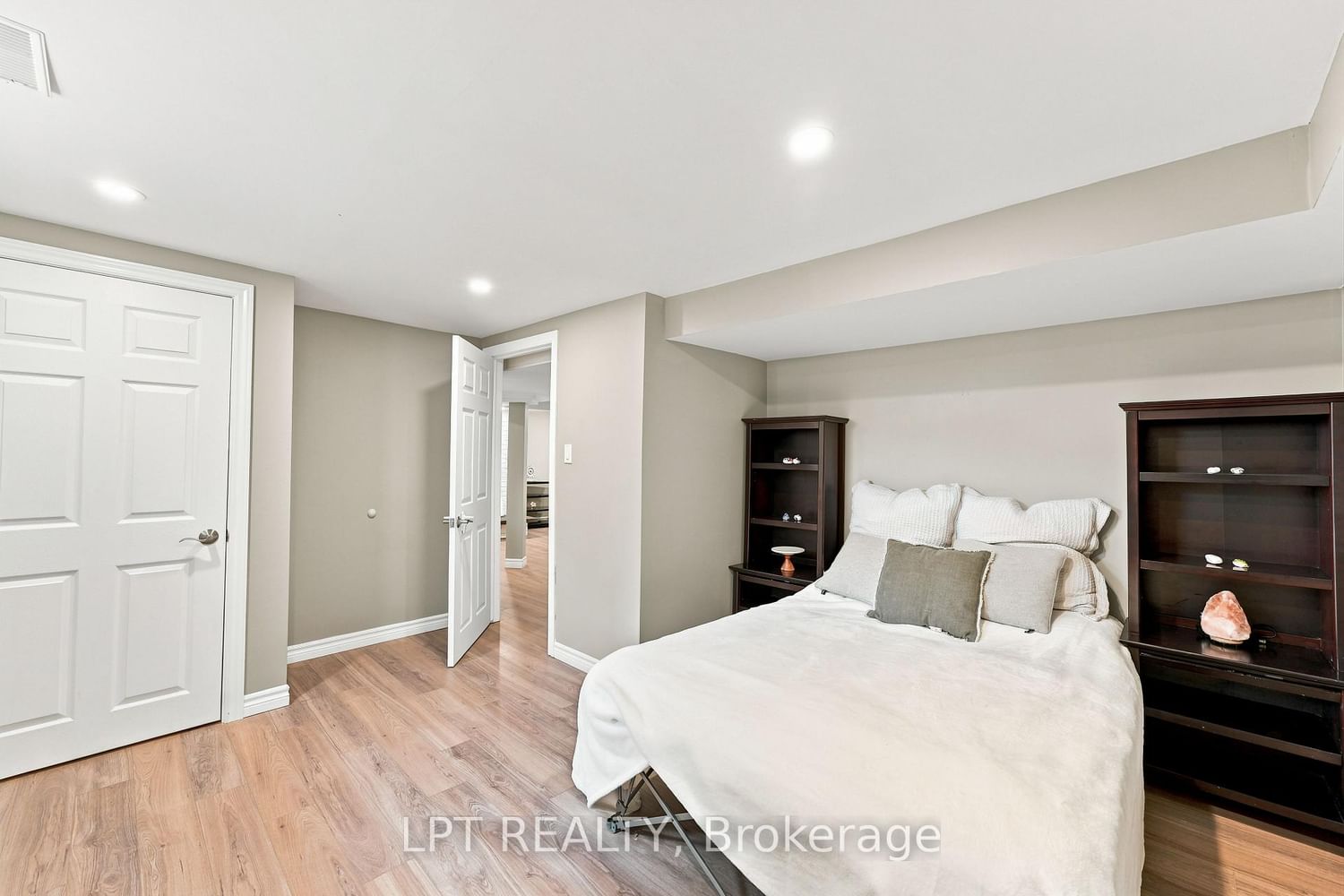 2628 Westshore Crescent • Severn, ON photo 33