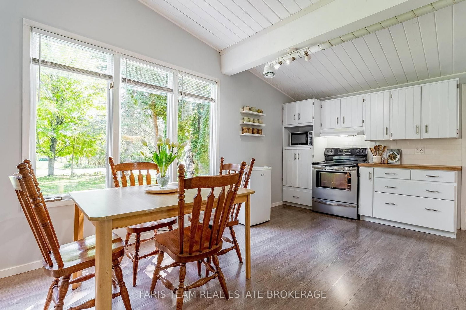 224 Lakeshore Road W • Oro-Medonte, ON photo 9