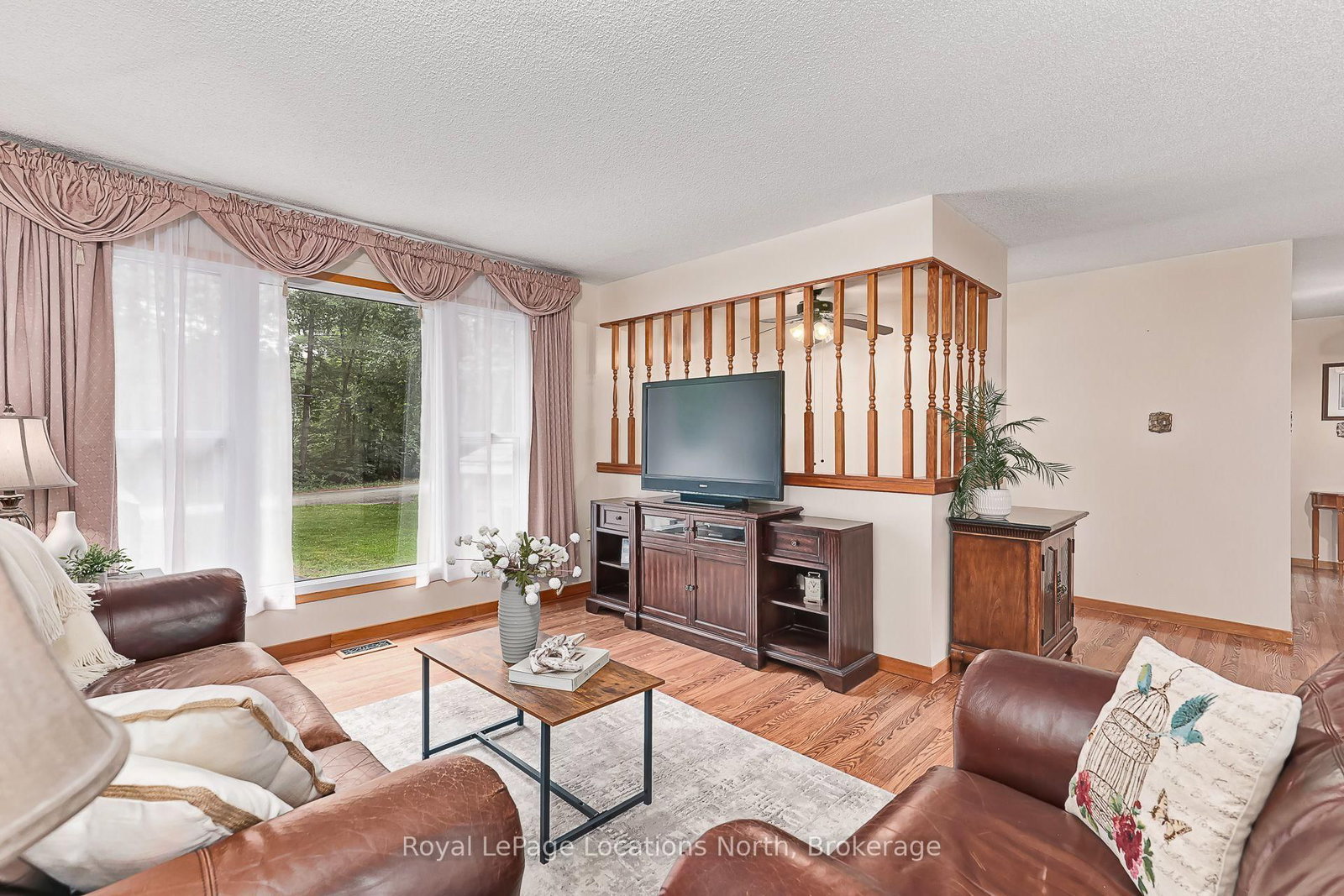 26 Stroud Crescent • Wasaga Beach, ON photo 9