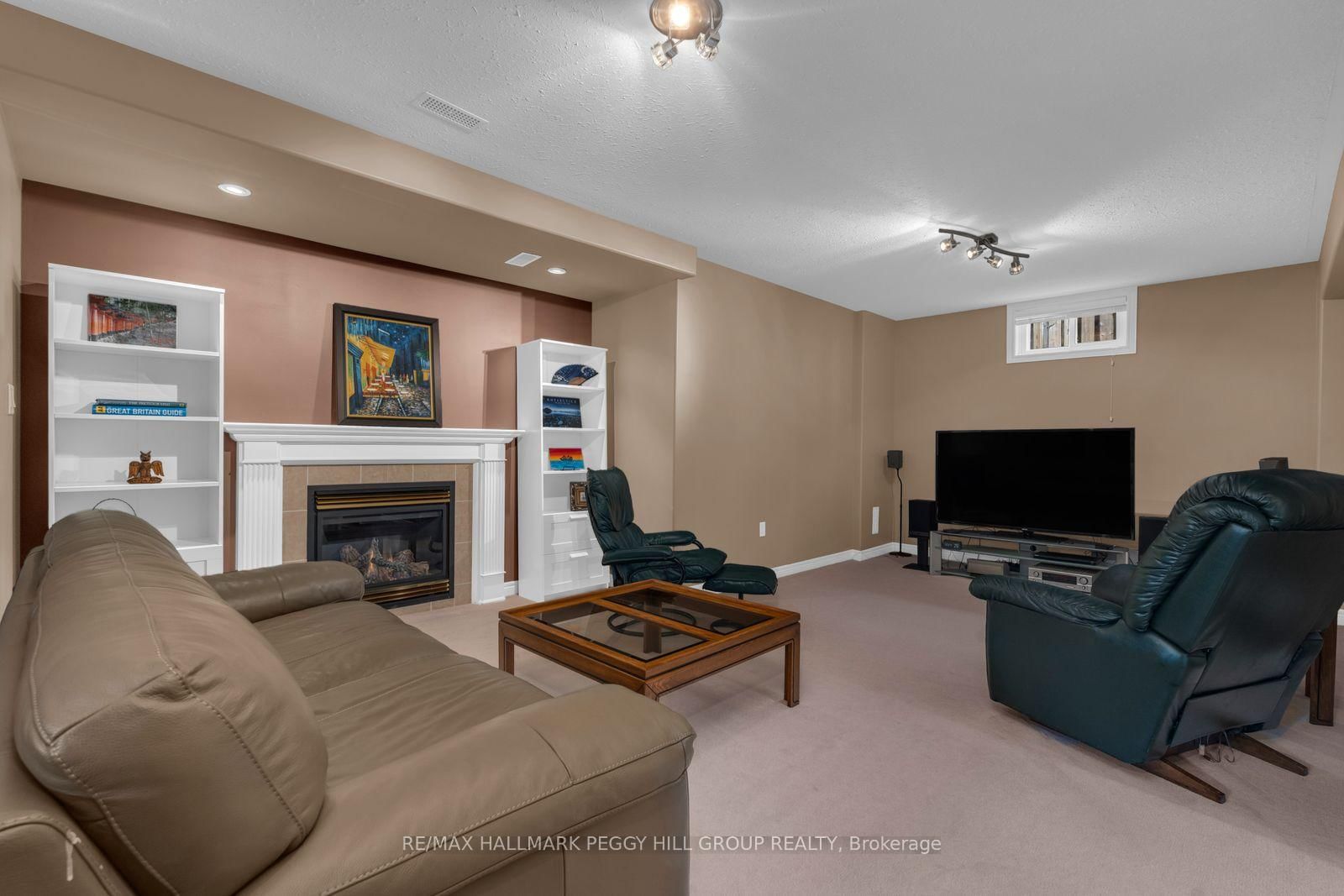 99 Cumming Drive • Barrie, ON photo 13