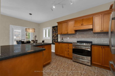 99 Cumming Drive • Barrie, ON photo 5