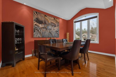99 Cumming Drive • Barrie, ON photo 6