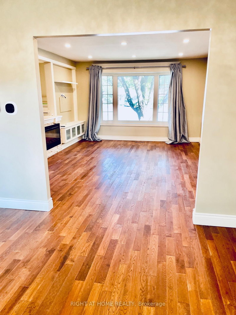 6 Beechcroft Circle