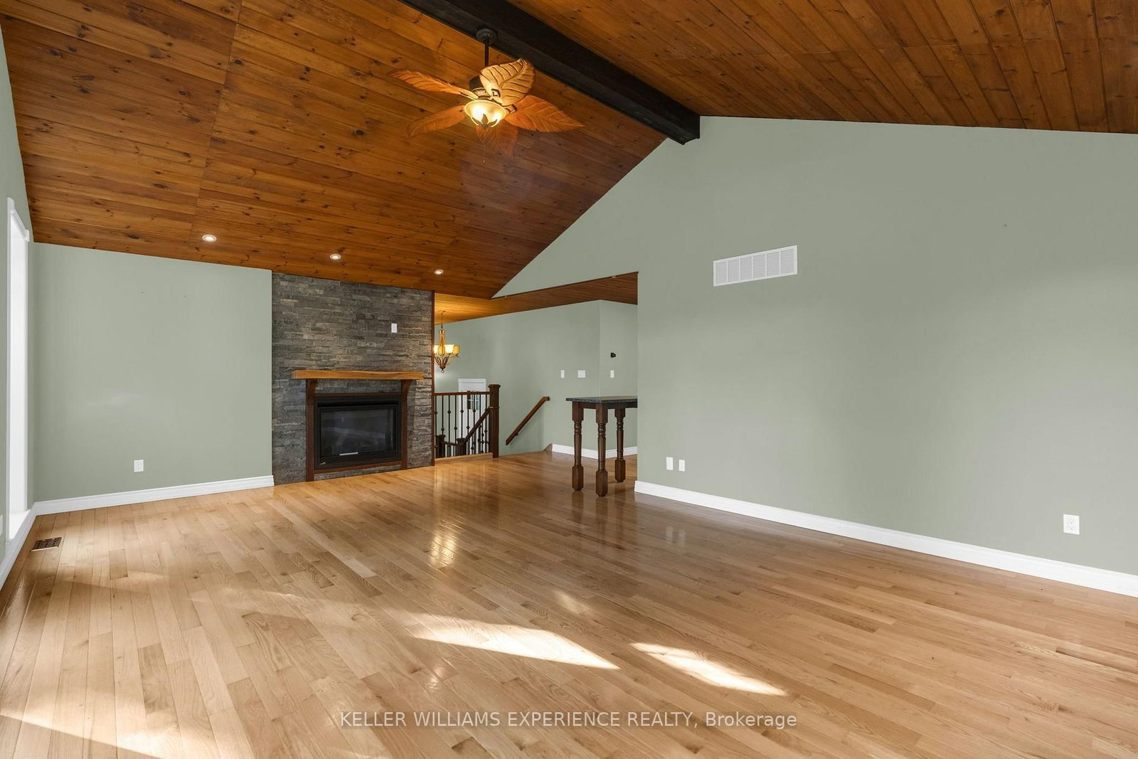229 Sunnidale Road photo 7
