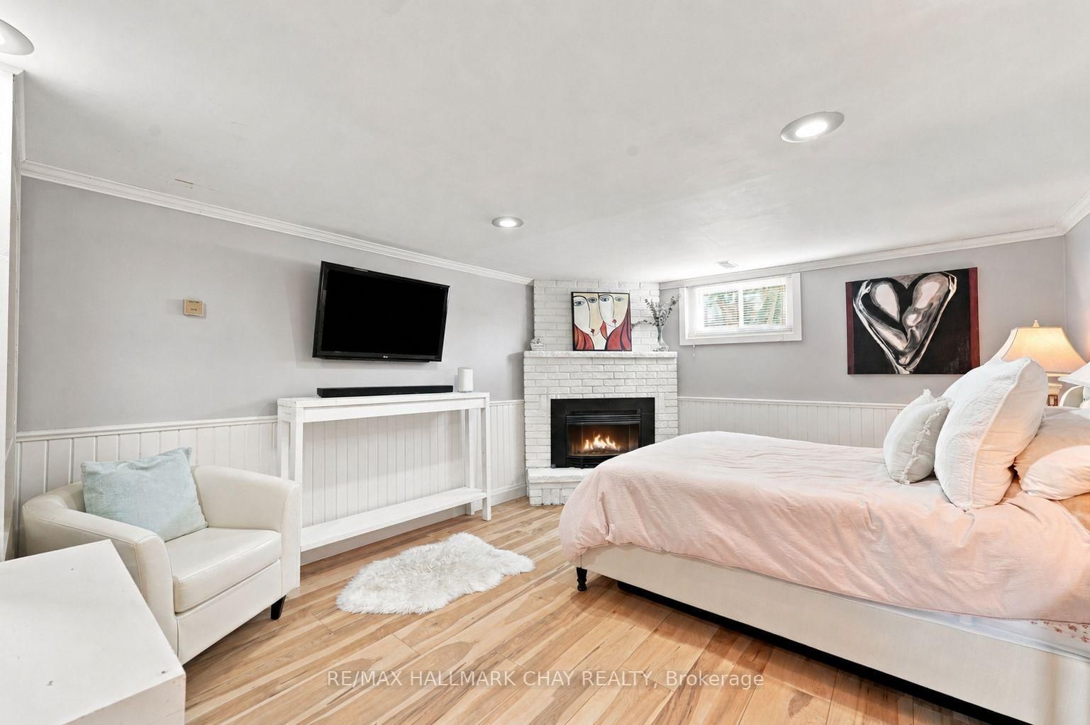 30 Harding Avenue • Barrie, ON photo 14