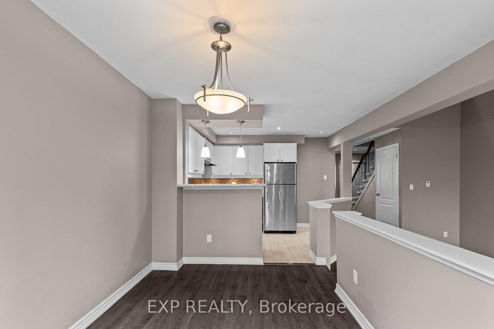 12 Lankin Boulevard photo 8