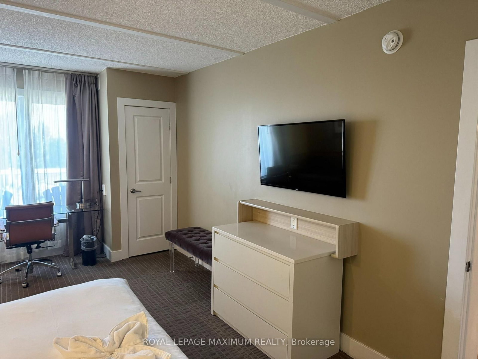 9 Harbour Street • #6112/6114 • Collingwood, ON photo 13
