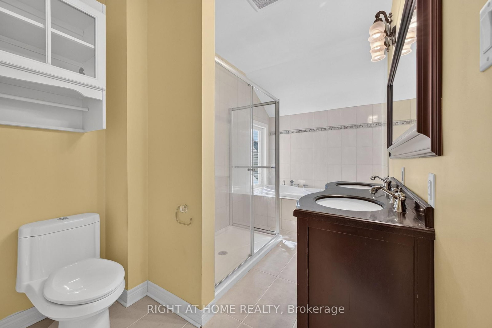 20 Holgate Street • Barrie, ON photo 28