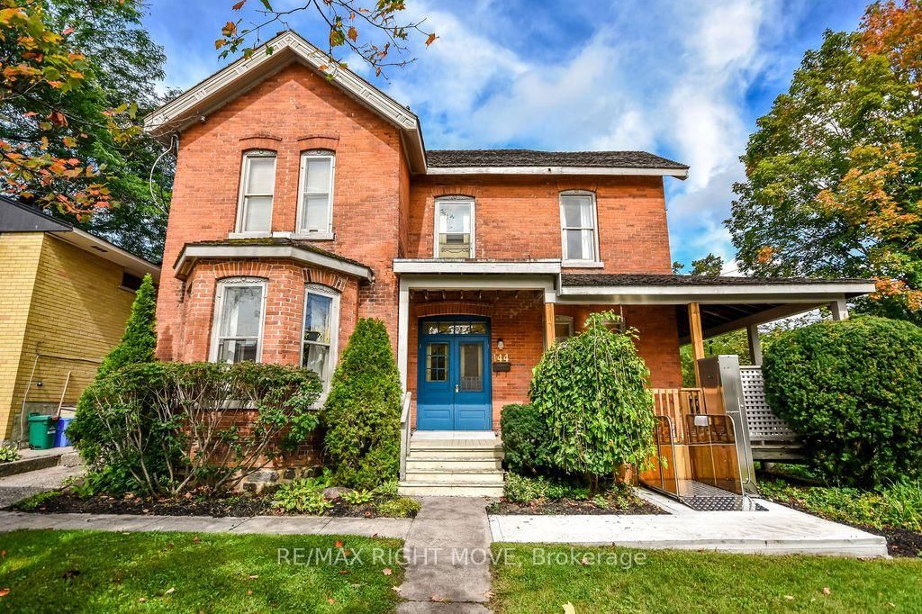 144 Jarvis Street photo 2