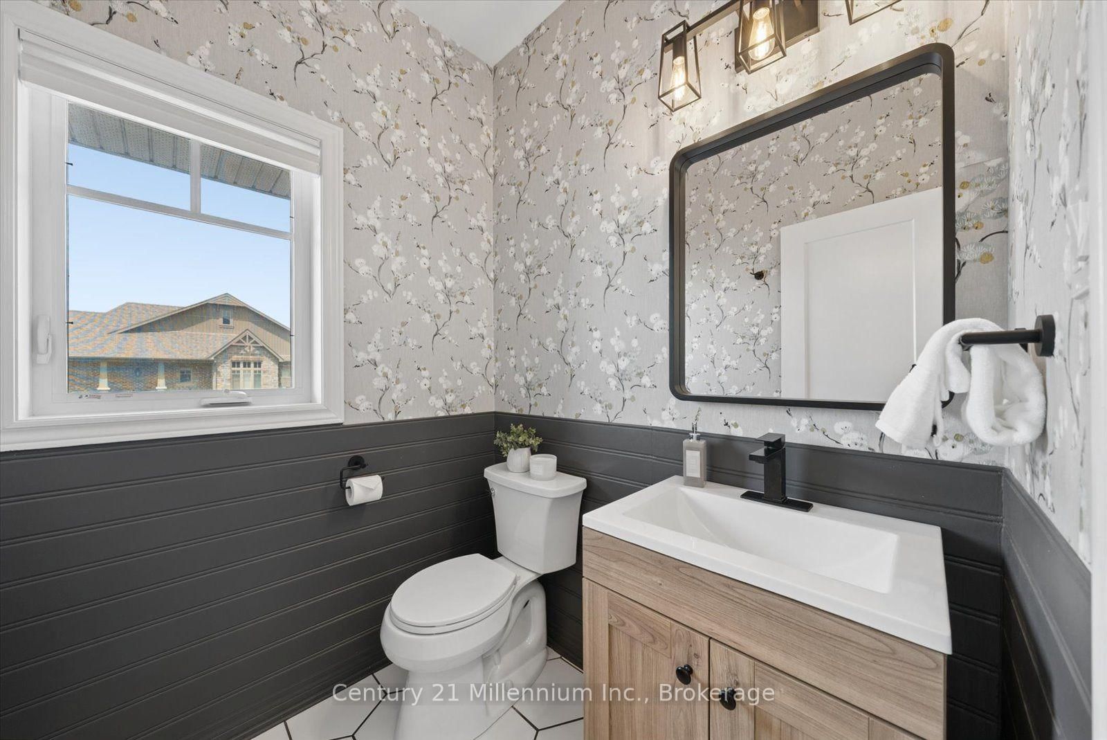1 Spencer Street • Collingwood, ON photo 9