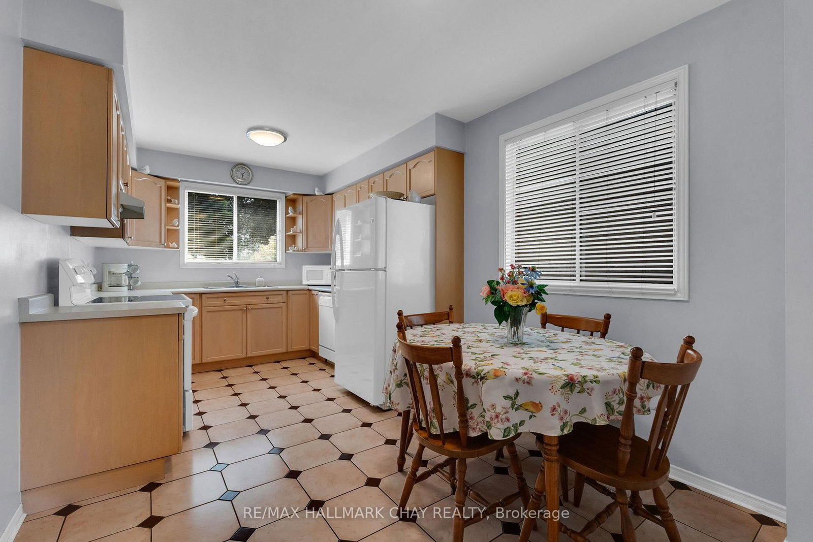 86 Trillium Crescent • Barrie, ON photo 11