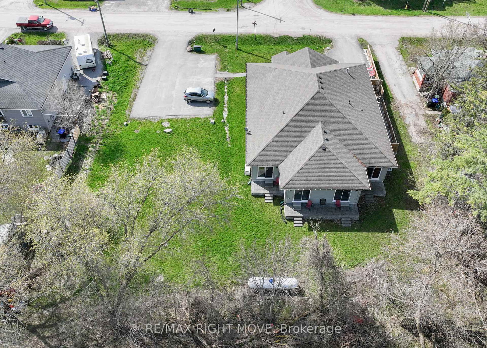 2232 O'Neill Street • Ramara, ON photo 6