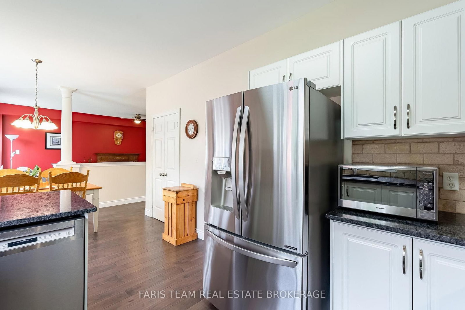 114 Ruffet Drive photo 9