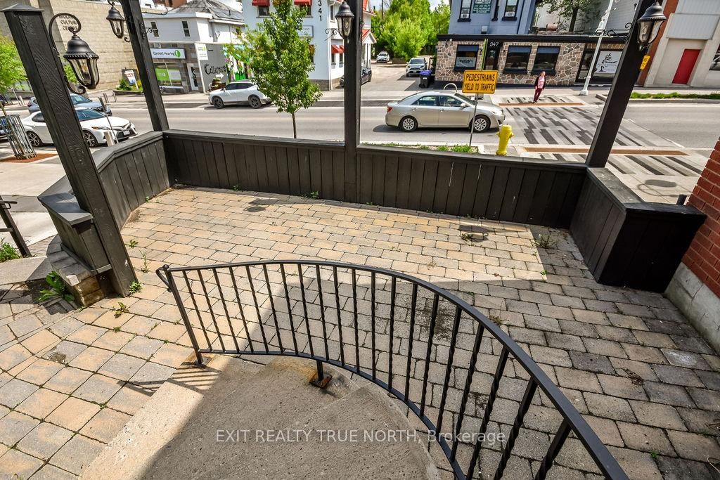 342 King Street photo 4