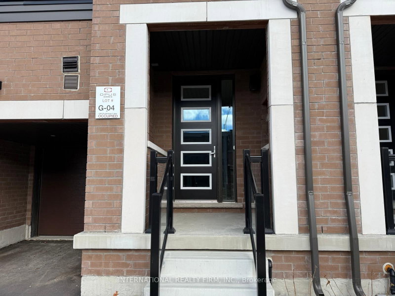 150 Turnberry Lane