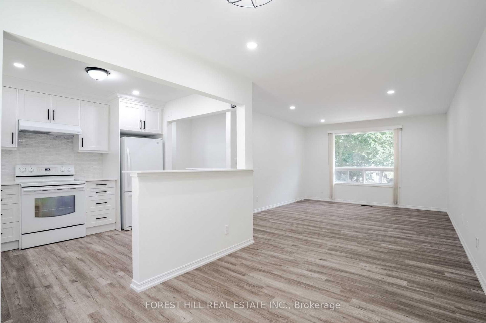 Upper - 18 Shannon Street, Orillia 5