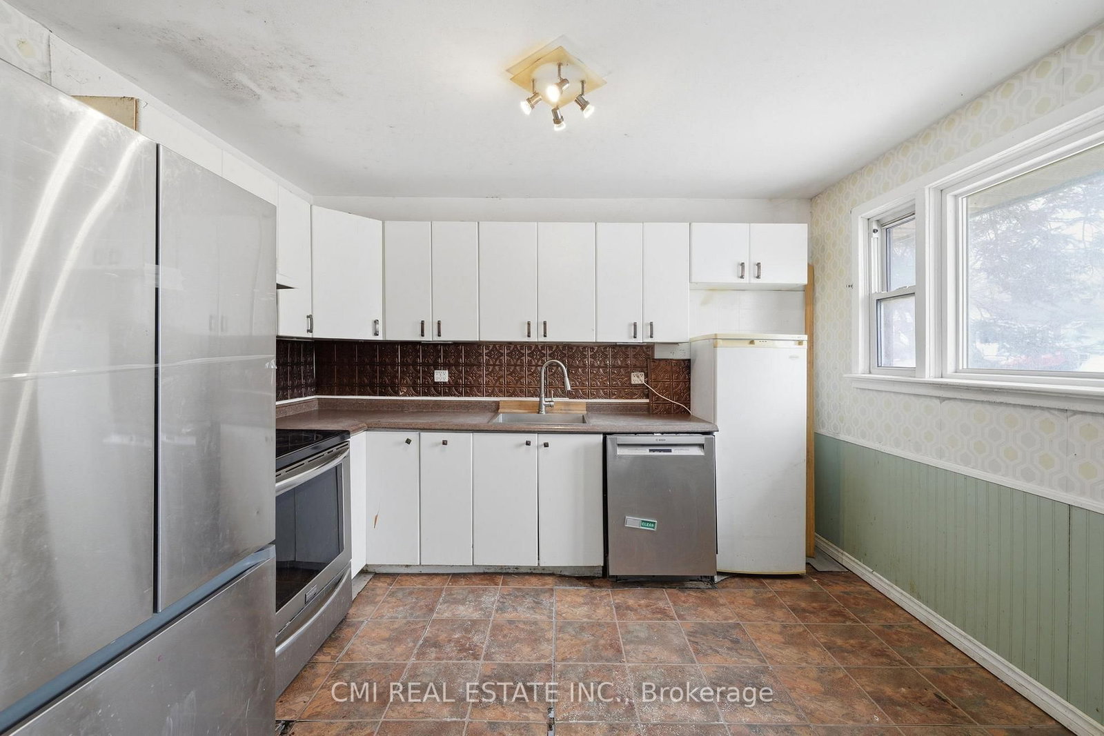 345 LINWOOD Avenue photo 7