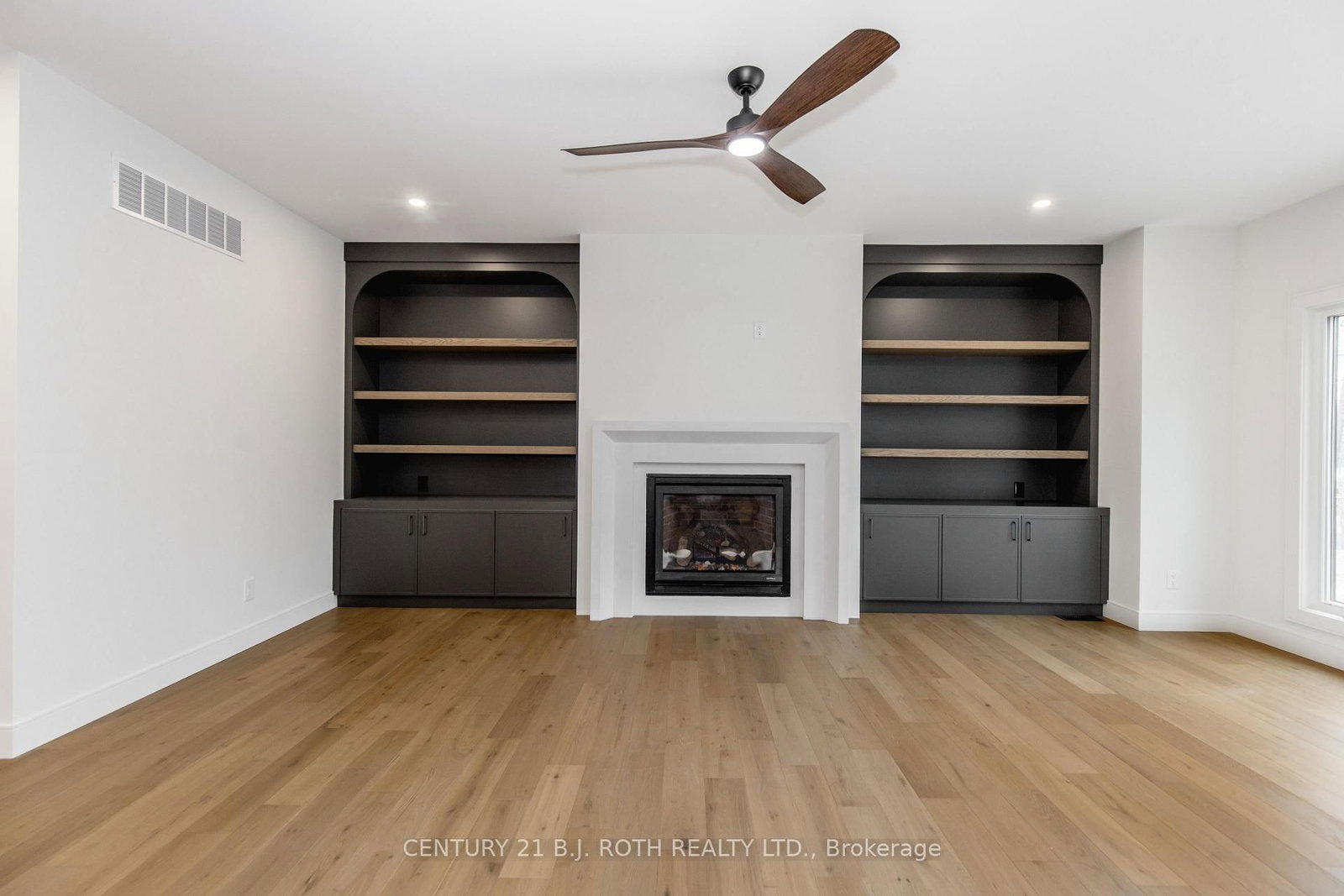 56 Brennan Avenue • Barrie, ON photo 7