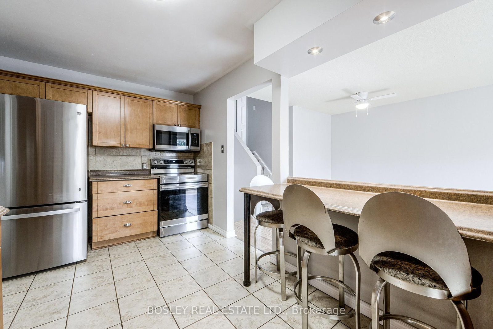 46 Austen Lane, Barrie 4