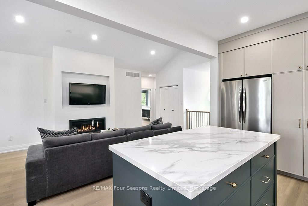 91 Summer View Avenue • Collingwood, ON photo 11