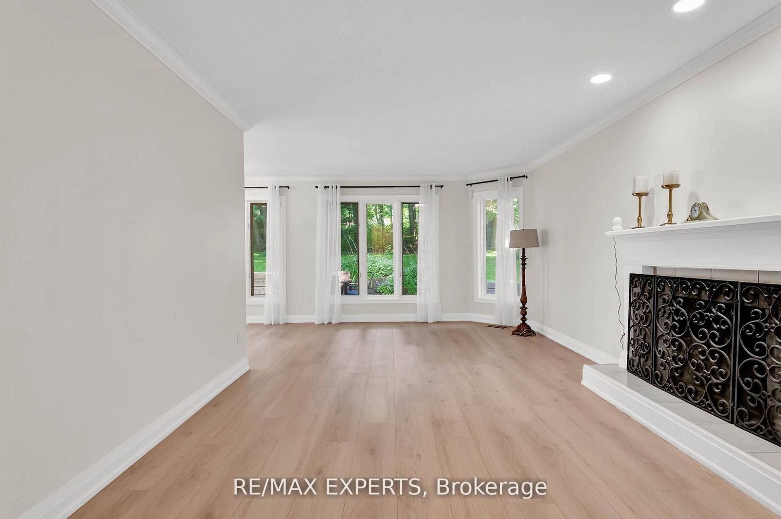 14 Alana Drive • Springwater, ON photo 16