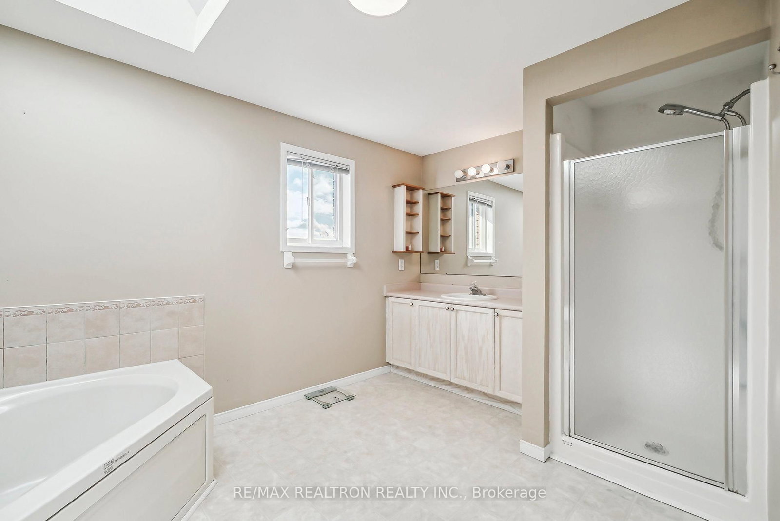50 Holly Meadow Road • Barrie, ON photo 33
