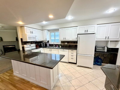227 Hickling Trail • Barrie, ON photo 6