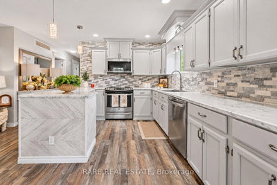 27 Sheppard Street • Severn, ON photo 7