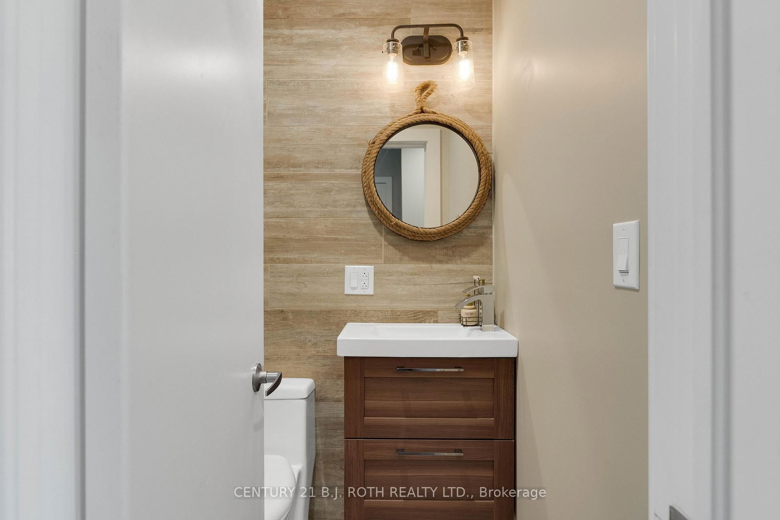 91 Coughlin Road photo 6