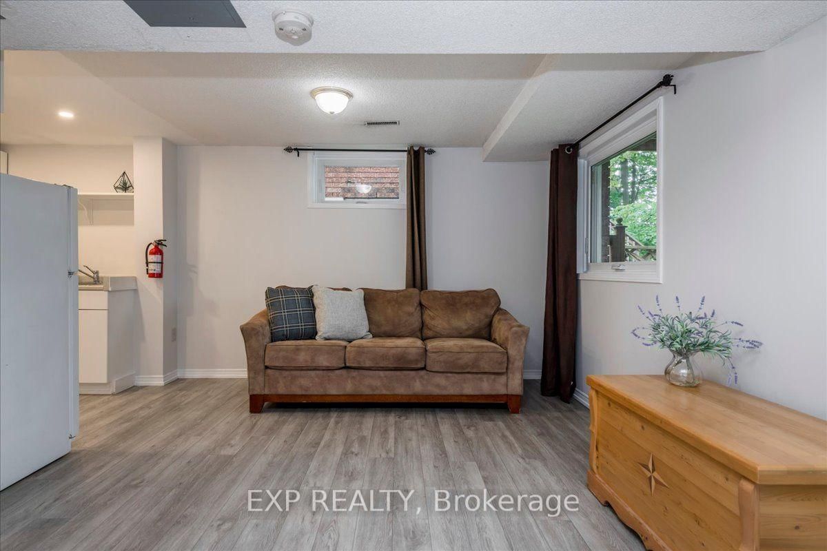 64 Ferguson Drive • Barrie, ON photo 21