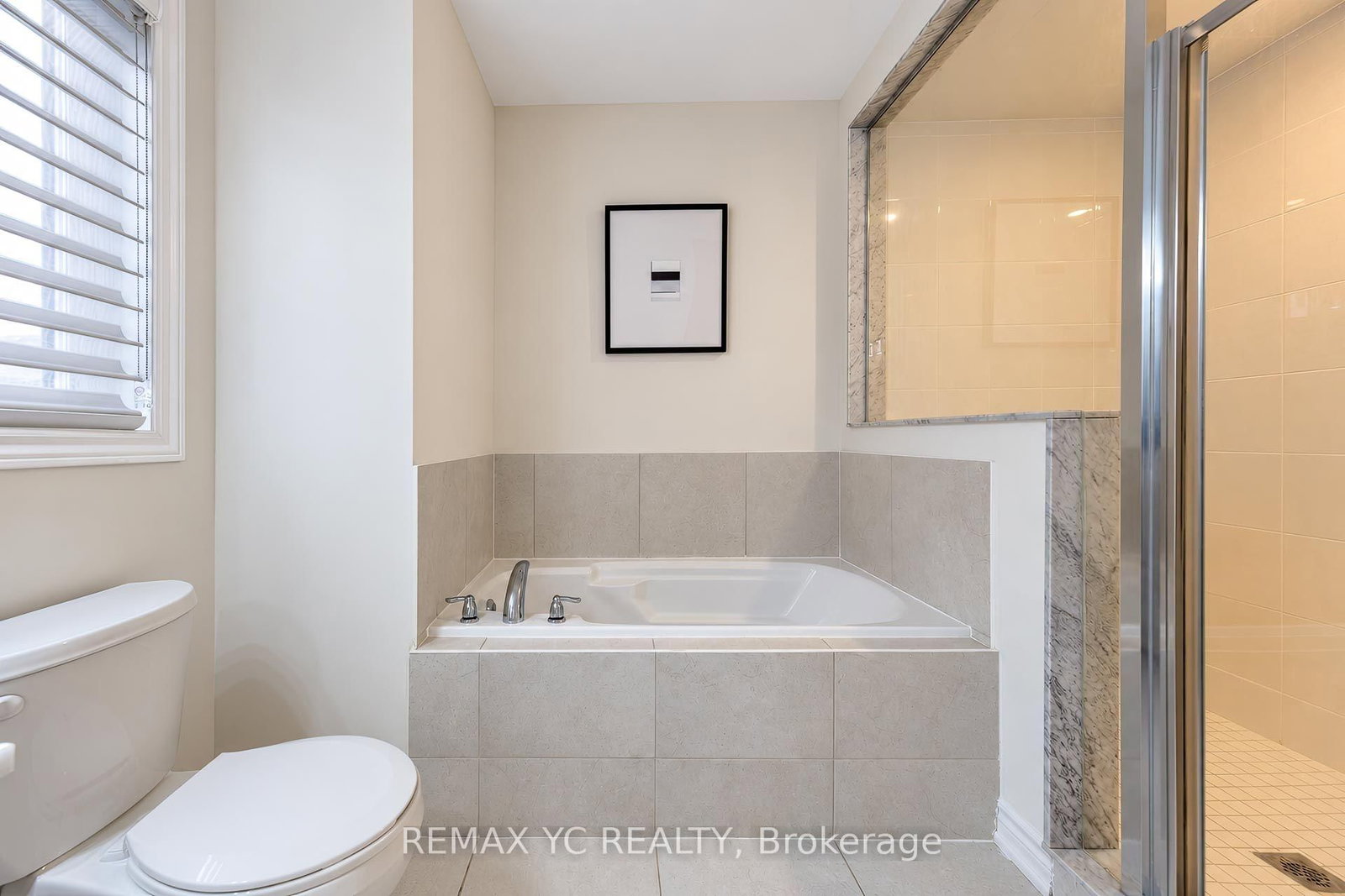 126 Durham Avenue • Barrie, ON photo 21