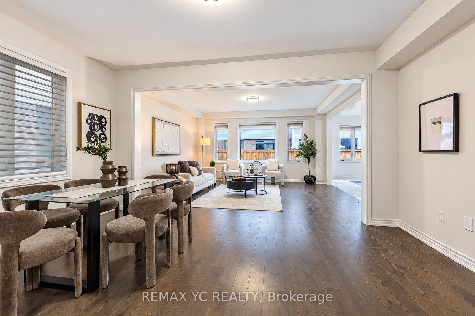 126 Durham Avenue • Barrie, ON photo 7