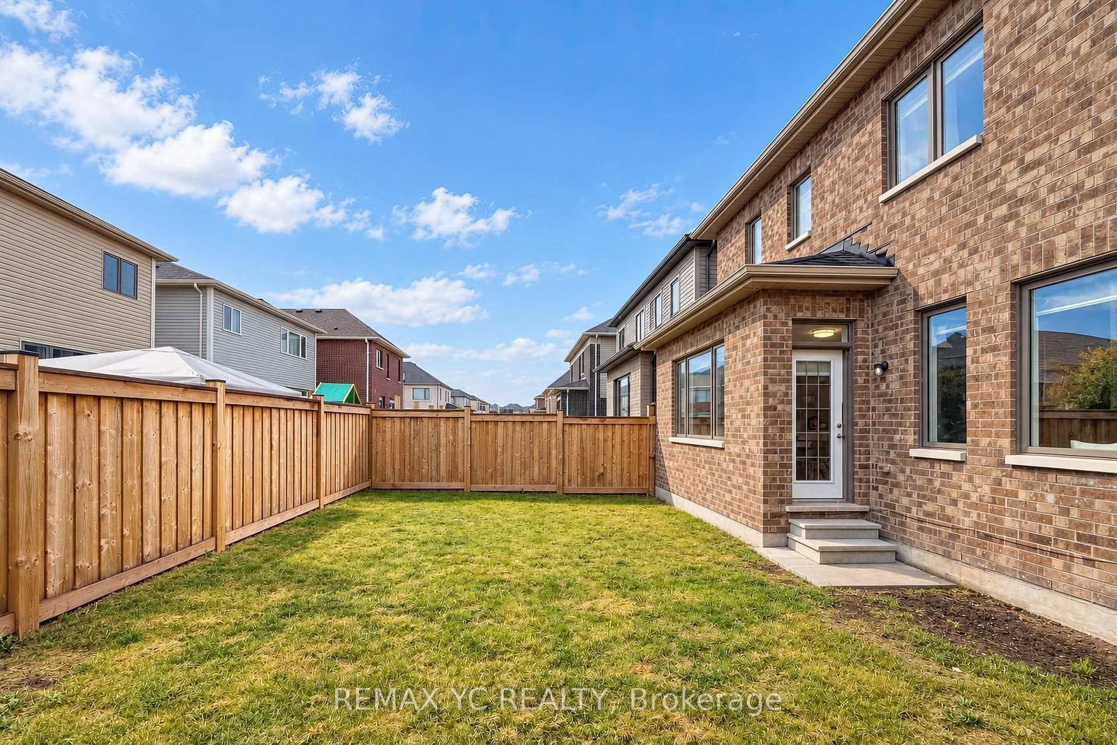 126 Durham Avenue • Barrie, ON photo 43