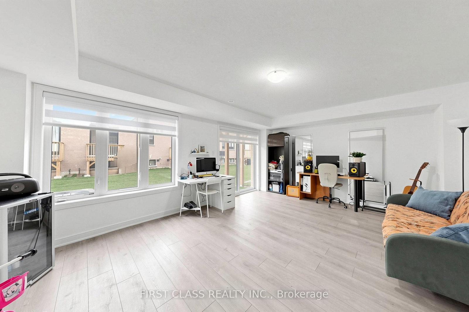 55 Red Maple Lane • Barrie, ON photo 6