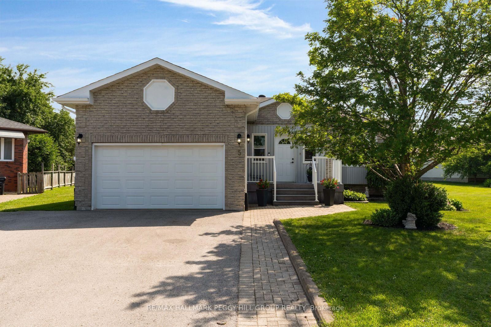 Detached House for sale at 5 Allan Court, Springwater, Ontario, L0L 1P0 - Elmvale - MLS: S13871270