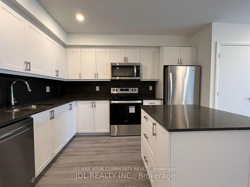 811 - 58 Lakeside Terrace 3