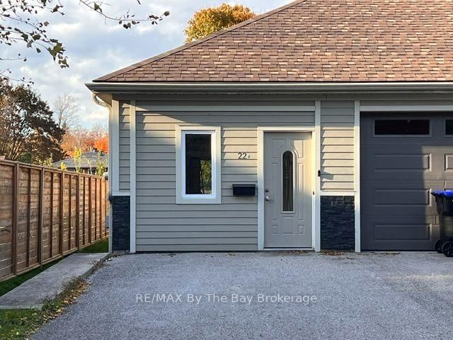 Unit a - 22 Edward Street W W