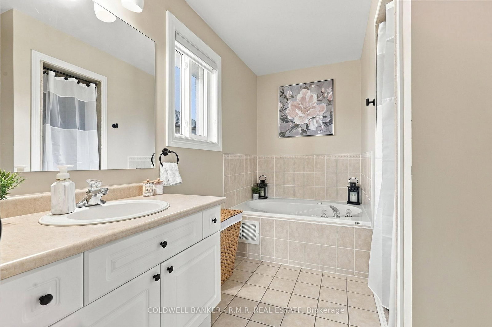 46 HONEY Crescent • Barrie, ON photo 21