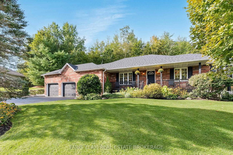 55 Davenport Dr photo 4