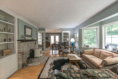 652 Warminster Side Road • Oro-Medonte, ON photo 8